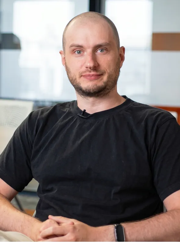 Илиян, младши инженер DevOps инструменти