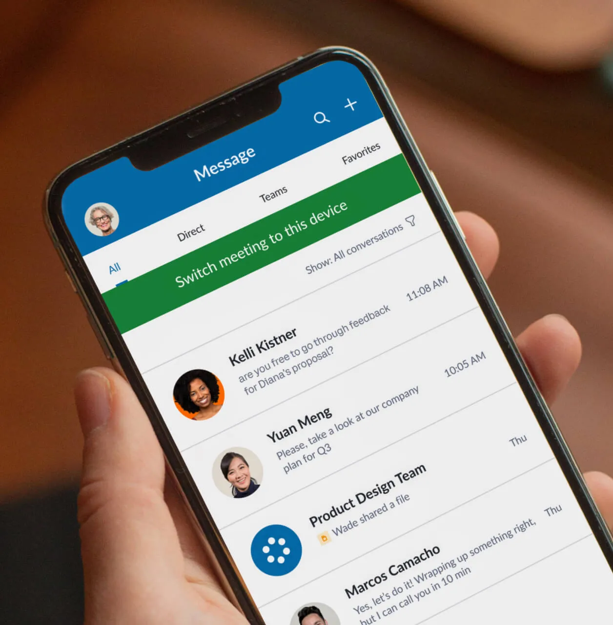 The smart notes feature in use in an ongoing call in the RingCentral app on a laptop