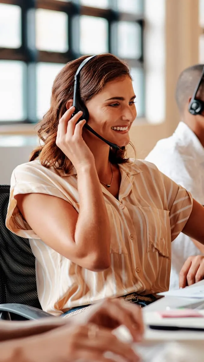 An agent receives a call routed by the RingCentral automatic call distribution feature